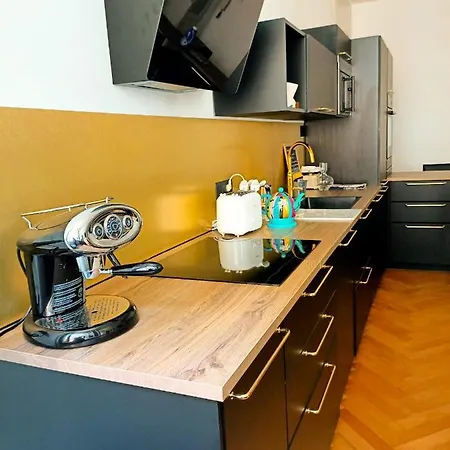 Kunst Funf Apartment Gorizia